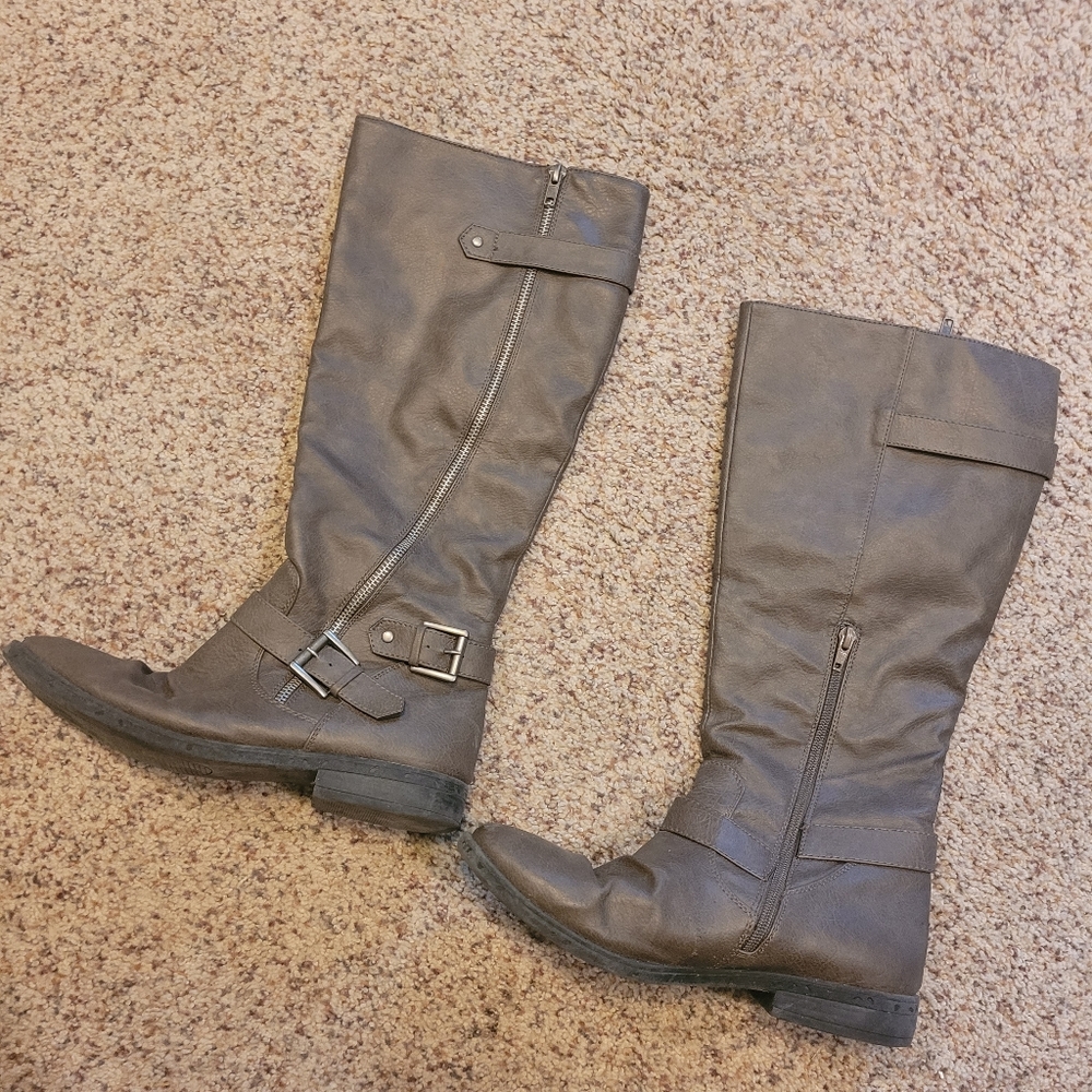 Tall boot